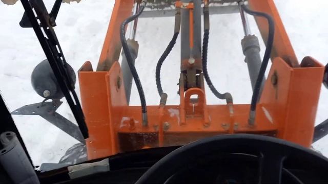 Как сохранить лёд на гоночной трассе. И утонет ли сугроб по среди озера. Так делать нельзя!!! смотреть онлайн