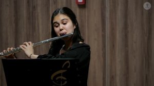 И.Бах Партита ля минор для флейты соло 1, 2 части. Исполняет Диляфруз Казакова.