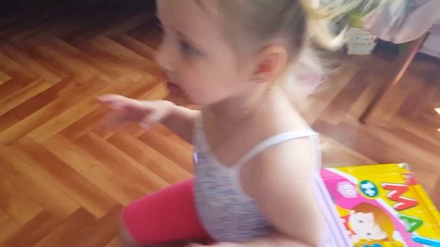 Мама, я красивая? Смешная и чумазая девочка! | Златуня смотреть онлайн