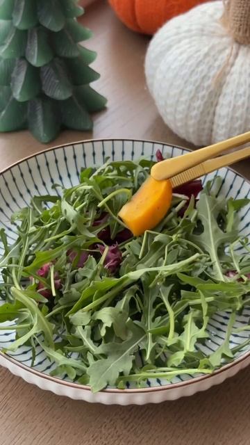 Салат с хурмой #салатсхурмой #рецепт #фудблог #салат #рецепты #рек #вкусныерецепты #фудблогер #реки смотреть онлайн