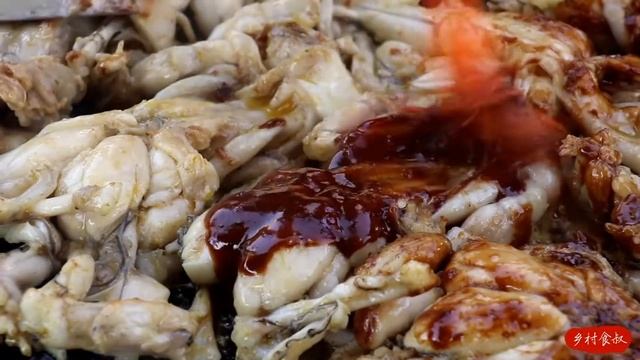 Bullfrogs! Barbecued On the Plate with Amazing Seasoning Stuff, Satisfying!｜Uncle Rural Gourmet смотреть онлайн