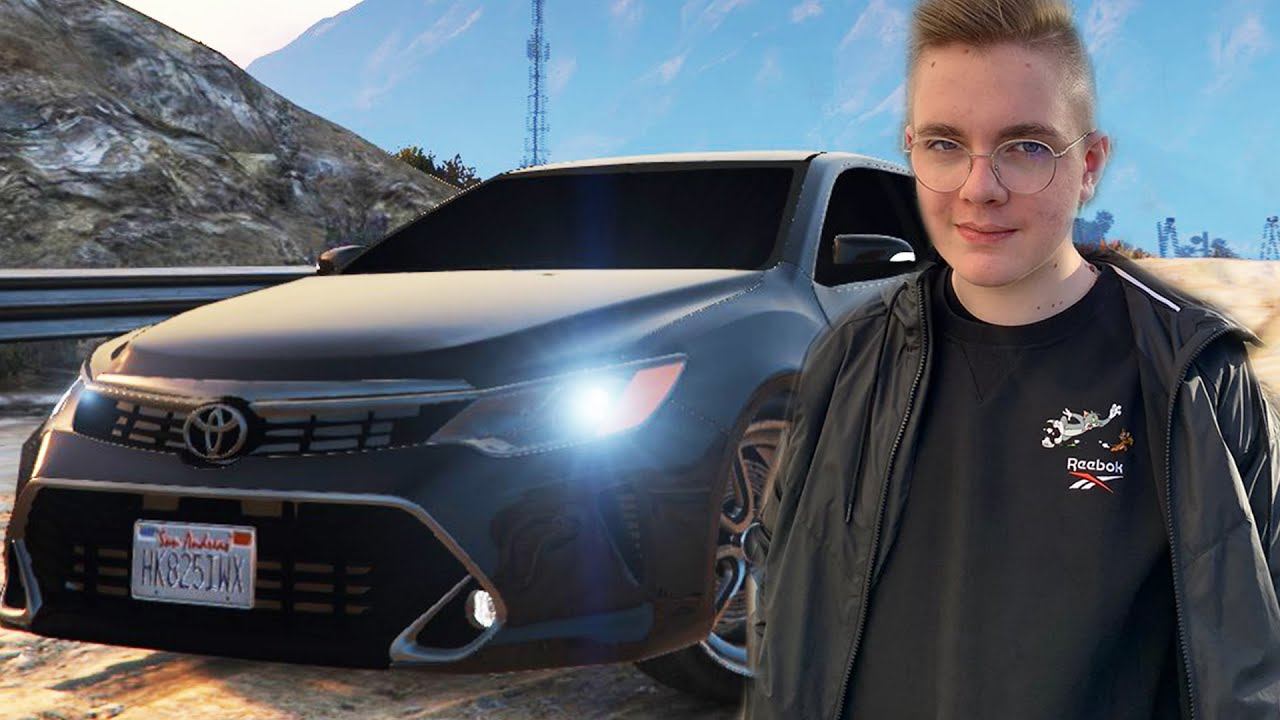 КУПИЛ TOYOTA CAMRY и КРУТОЙ ДОМ В GTA 5 RP STRAWBERRY! смотреть онлайн