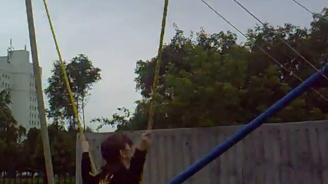 прыжки на батуте Остроухова Ольга смотреть онлайн