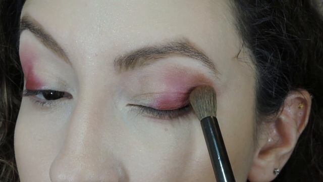 RESENHA E MAKE BATOM FLORATTA RED BLOSSOM | LAIANE LIRA смотреть онлайн