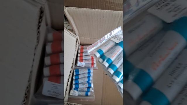 Розпаковка. Кольорові нитки для вишивки бісером ТИТАН 100 смотреть онлайн