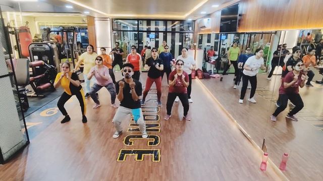 Badri ki dulhania | Dance fitness | Bollywood dance | Holi special | Dance simpal steps смотреть онлайн