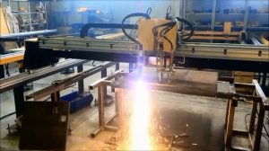 Резка металла толщиной 20 мм станком газоплазменной резки "СИБИРЬ ARM PG 2000х6000"