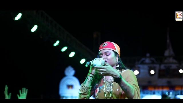 किसने सजाया तुमको मोहन बड़ा प्यारा लागे / kisne sazaya tumko mohan / Adhishtha Anushka Bhajan 2023