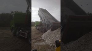 новый шахман ,выгрузка щебня