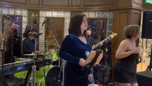 Demo смотреть онлайн