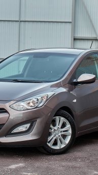Обзор на Hyundai i30 Хетчбэк 5 дв. 1.6 AT 2012г