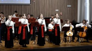 “Адьемус” исп. Вокально-инструментальный ансамбль «Энтрика» и младший ансамбль скрипачей «Капельк