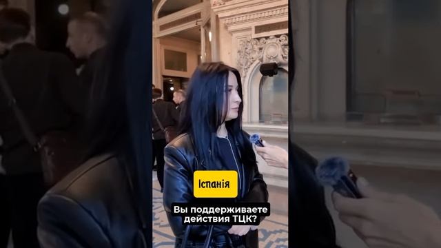 Чем дальше хохол от Украины, тем потужней он хрюкает