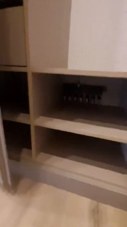 Прихожая с интегрированными ручками