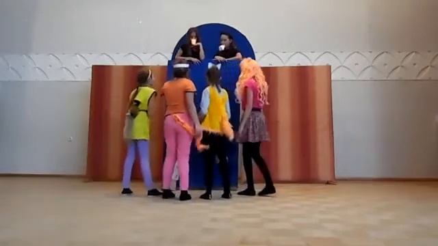 Страна читающая — Тимур Камалов читает произведение «Ворона и Лисица» И. А. Крылова смотреть онлайн