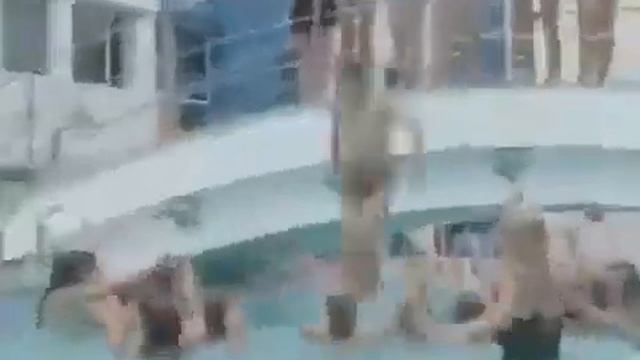 Копилул де Аур Ам Маре. Copilul de Aur Am Mare смотреть онлайн