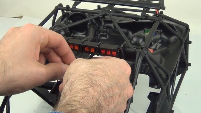 Losi Baja Rey "The Mini BOSS" Part 1 смотреть онлайн