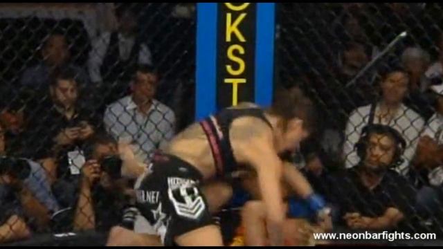 Neon Bar Fights 2010 MMA Awards Beatdown of the Year: Cristiane Santos vs. Jan Finney смотреть онлайн