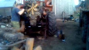 Трактор ЛТЗ_155 замена двигателя.