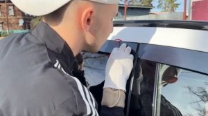 Видео установка 2Д дефлекторов окон / плоские ветровики на Mazda CX-9 2 поколение / Мазда СХ-9