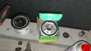 Как заменить масло в двигателе на автомобиле Ford Transit 2017 года