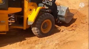 pá carregadeira jcb 422zx trabalhando.