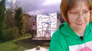 Накрыла тепличку поликарбонатом и прочие работы. Загородная жизнь.