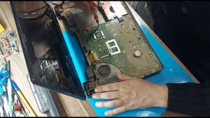 Как разобрать, почистить и заменить клавиатуру на ноутбуке ASUS K53s