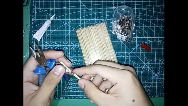 alligator clip painting stick DIY смотреть онлайн