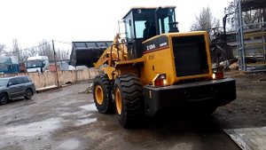 Фронтальный погрузчик XG955. Грузоподъёмность 5 тонн.