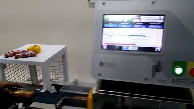 Чеквейер для динамического взвешивания упаковок снеков. Checkweigher Nemesis
