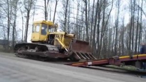разгрузка с трала т130 болотоход