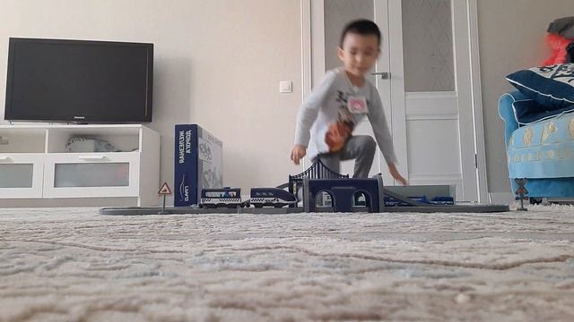 #hotwheels #синийтрактор #супер #поезд #дедмороз #новыйгод смотреть онлайн