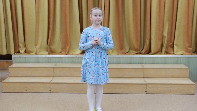 Слюсарева Арина, 3, "Про белого бычка" смотреть онлайн