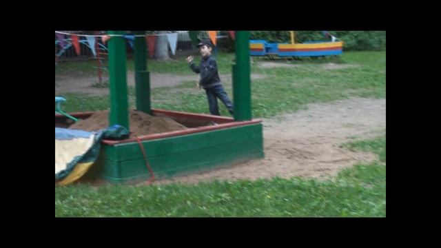 Детский сад №1866 3-я группа на прогулке. смотреть онлайн