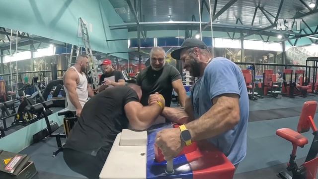 DENIS CYPLENKOV CRAZY TRANSFORMATION TO PRIME SHAPE!! смотреть онлайн