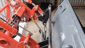 Уборка снега на тракторе KIOTI CK4220