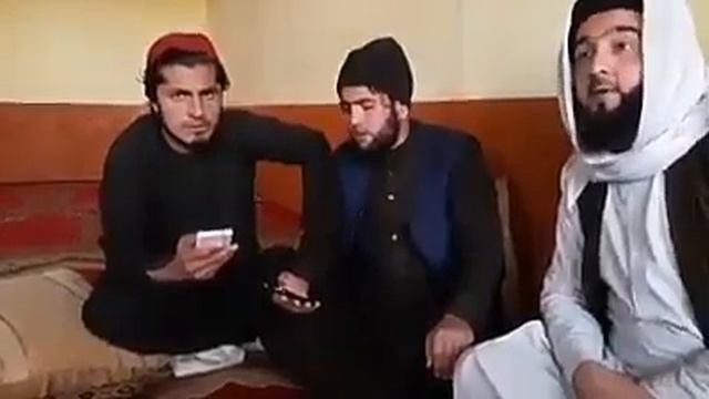 Овози зур доштае бародаро то охраш гушкунет макул шавад 👍👍монен ☝ смотреть онлайн