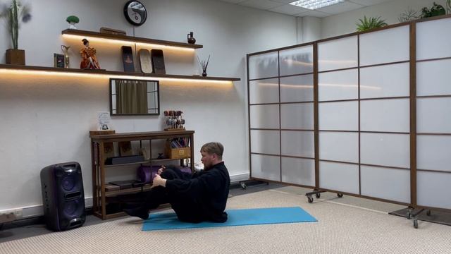 #4 Перекаты - самомассаж спины смотреть онлайн