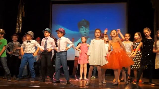 Фестиваль иностранных языков. 2В класс, школа № 204 смотреть онлайн