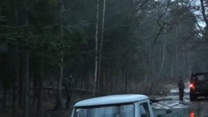 Бездорожье УАЗ головастик в стоке через глубокий брод 4х4 бездор