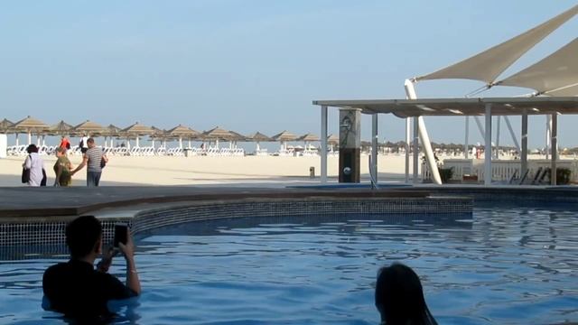 AL HAMRA VILLAGE PART 2! HONEYMOONERS BREAKFAST BUFFET! THE OANES смотреть онлайн