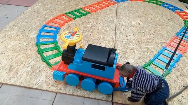 Машинист Федор (яванская макака) смотреть онлайн