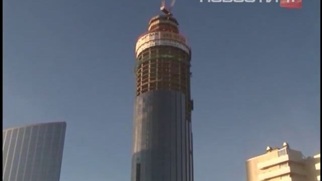 Известный бейсджампер спланировал с...