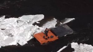 Два вездехода с людьми провалились под лед в Хабаровском крае