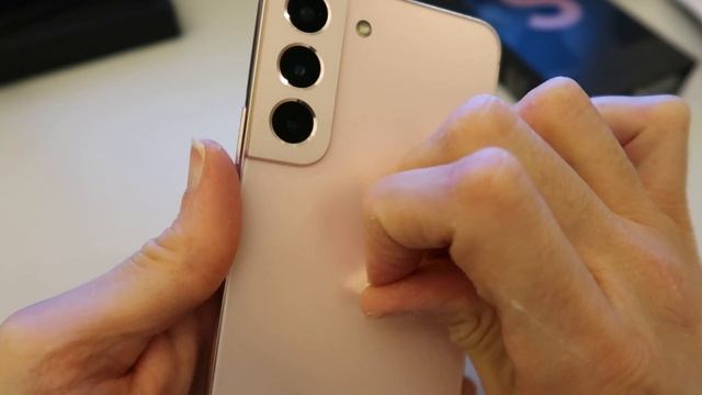 Unboxing Samsung S22. A Pink Samsung. Good Or Bad? New Phone смотреть онлайн
