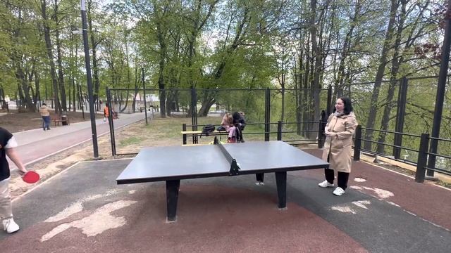 Настольный теннис в парке Талалихина. И смотреть онлайн