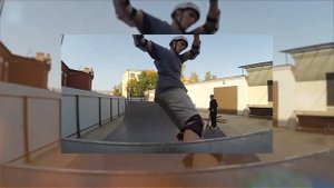 Скейтбордист на рампе