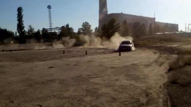 Как обучаться вождению летом, чтобы безопасно ездить зимой.
