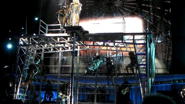 Tina Turner - „We Don't Need Another Hero" (Thunderdome) - Live In Concert Tour 2009 @ The O2 Londo смотреть онлайн